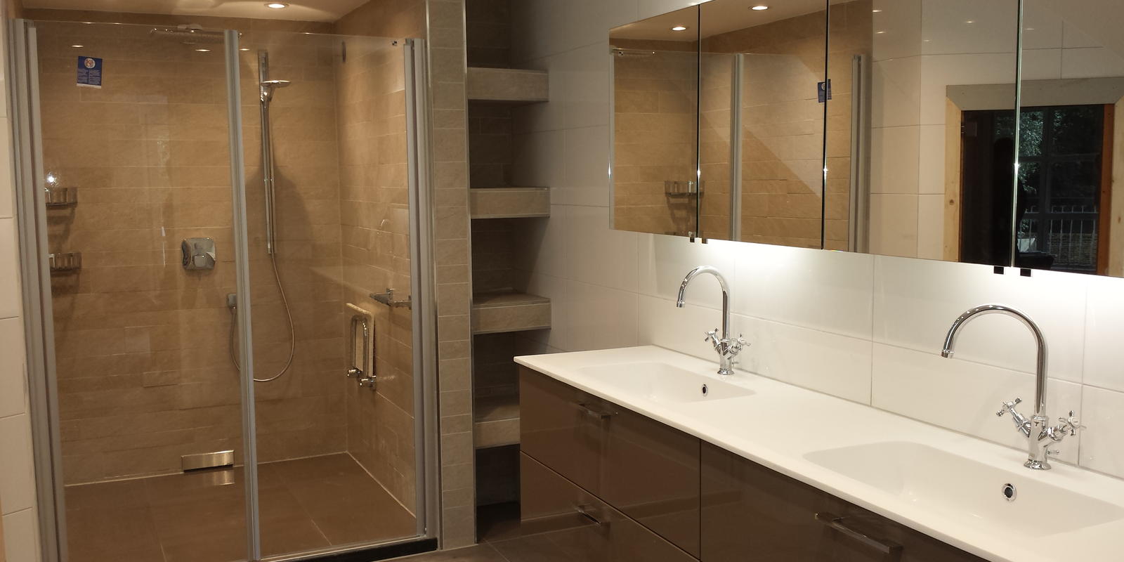stoomcabine wellness badkamer